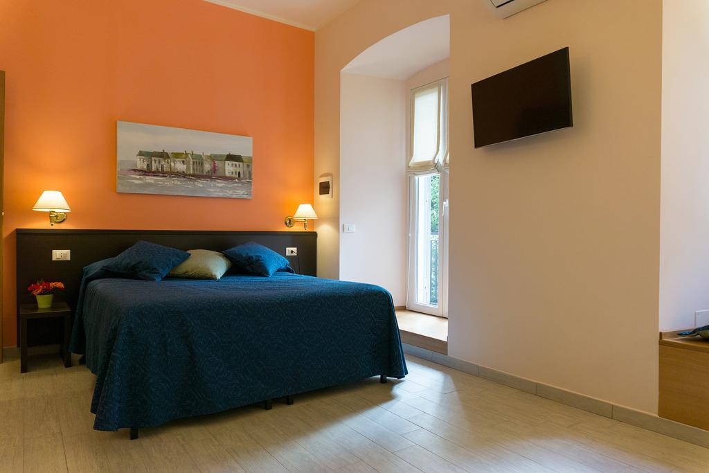 לינה וארוחת בוקר רומא Poppy House חדר תמונה