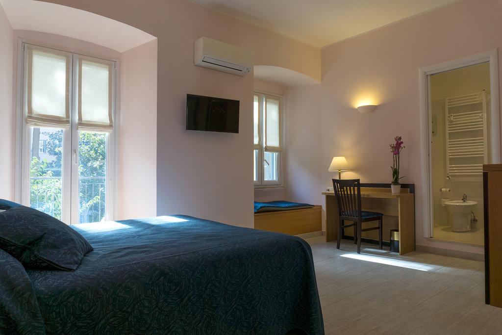 לינה וארוחת בוקר רומא Poppy House חדר תמונה